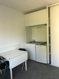 Studio rénové, meublé et rentable au cœur d’une résidence étudiante prisée à Valence