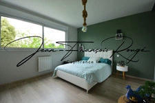 Magnificent single-story apartment of 200 m² close to shops in Marigny le Lozon!!!