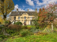 Rare à la vente, à la limite entre Agneaux et Saint-Lô, charmante maison en pierres de 164 m² datant du 19ème !!!
