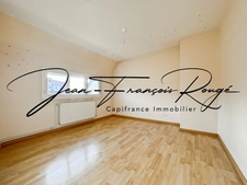 Agneaux, proches des commerces, maison mitoyenne de 112 m² avec trois chambres