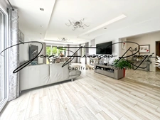 AGNEAUX, superbe maison de 210 m² avec vie de plain-pied, piscine et spa