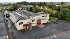 Local commercial de 1 635 m² proche de l'autoroute A13