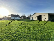 QUETTREVILLE SUR SIENNE, à sept kilomètres de la plage, maison de 135 m² avec quatre chambres et un hangar !!!