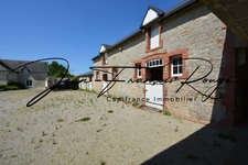 Magnificent 18th century equestrian property with gîtes and swimming pool!!!