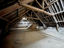 Stone property of 243 m², with outbuildings and a rental income of 28,970 euros!!!
