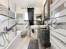 Roquebrune sur Argens, maison atypique rénovée dans le cœur du village !!!