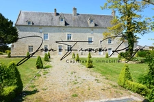 Magnificent 18th century equestrian property with gîtes and swimming pool!!!