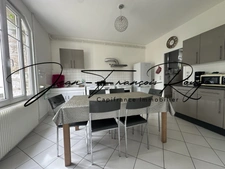 BLAINVILLE SUR MER, maison de caractère d'une surface de 145 m² avec vue mer au deuxième étage!!!