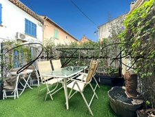 Roquebrune sur Argens, maison atypique rénovée dans le cœur du village !!!