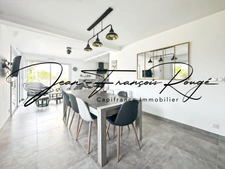 Maison contemporaine de 149 m² avec vie de plain-pied et à seulement 350 mètres de la plage !!!