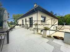 AGNEAUX, superbe maison de 210 m² avec vie de plain-pied, piscine et spa