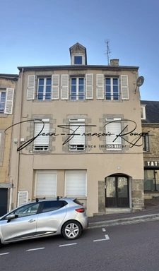Face à l'église Saint-Pierre, appartement T3 de 72 m², dans une petite copropriété !!!