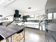 Maison contemporaine de 149 m² avec vie de plain-pied et à seulement 350 mètres de la plage !!!