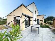 Maison contemporaine de 149 m² avec vie de plain-pied et à seulement 350 mètres de la plage !!!