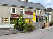 QUIBOU, Fonds de commerce bar, tabac, epicerie, fdj et un appartement T5 