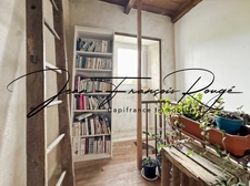 Magnifique maison en pierre de 155 m² avec quatre chambres et 1 753 m² de terrain en zone urbaine !!!