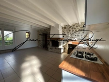 Agon-Coutainville, proche du havre et à deux kilomètres de la plage, maison en pierres de 160 m² !