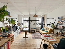 Magnifique maison en pierre de 155 m² avec quatre chambres et 1 753 m² de terrain en zone urbaine !!!