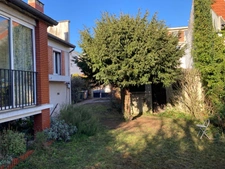 - 92350 LE PLESSIS ROBINSON - QUARTIER PAVILLONNAIRE RECHERCHE - RER B ROBINSON - STUDIO INDEPENDANT - 3 CHAMBRES - GRAND GARAGE - 