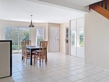 MAISON T6 DE 106 M2 - AVEC JARDIN SANS VIS A VIS DE 692 M2 ET GARAGE - 35310 CINTRE / 35160 TALENSAC / 35160 MONTFORT SUR MEU / 35750 IFFENDIC - 285 600 € HAI