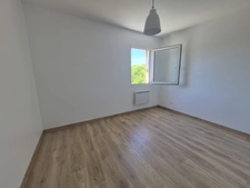 CASTANET TOLOSAN - APPARTEMENT T4 - HYPERCENTRE - DERNIER ETAGE - VUE DEGAGEE SANS VIS-A-VIS - EXPOSITION SUD - CAVE + BOX 
