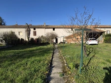 Corps de ferme à fort potentiel à Rieucros (09500) – maison 120 m² + 140 m² de dépendances