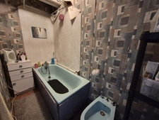 Corps de ferme à fort potentiel à Rieucros (09500) – maison 120 m² + 140 m² de dépendances
