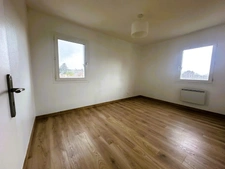 CASTANET TOLOSAN - APPARTEMENT T4 - HYPERCENTRE - DERNIER ETAGE - VUE DEGAGEE SANS VIS-A-VIS - EXPOSITION SUD - CAVE + BOX 