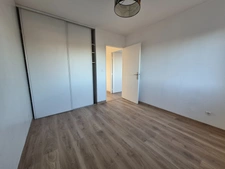 CASTANET TOLOSAN - APPARTEMENT T4 - HYPERCENTRE - DERNIER ETAGE - VUE DEGAGEE SANS VIS-A-VIS - EXPOSITION SUD - CAVE + BOX 