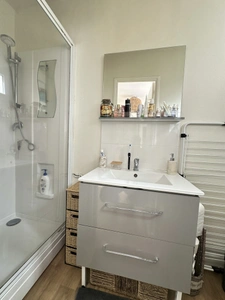 ANGERS-QUARTIER GARE   APPARTEMENT TYPE 2 DE CHARME 