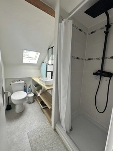 MAISON SUR AVRILLE (49), VIE DE PLAIN PIEDS, GRAND GARAGE ET BEAU TERRAIN