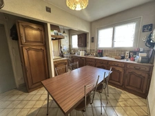 Maison à vendre 4 CHAMBRES, BEAU TERRAIN, AVRILLE (49), proche commerces et transports