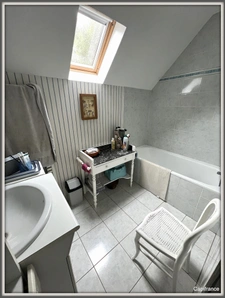 Maison Contemporaine de 133 m² hab  AU CALME BEAUCOUZE (49)