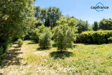 Maison de plain pied 130m² (5 pièces) avec studio, piscine sur 1300m²  AIX / PUYRICARD (13540)