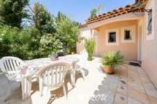 Maison de plain pied 130m² (5 pièces) avec studio, piscine sur 1300m²  AIX / PUYRICARD (13540)