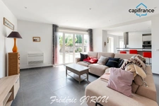 Maison de village rénovée 4/5 pièces 135m² LANCON de PROVENCE (13680) - vaste cour et grange en annexe