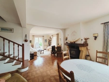 Aix/Luynes Maison T5 de 160m² sur 2500m² - Opportunité de marché à fort potentiel