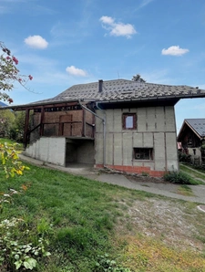 SAINTE HELENE SUR ISERE (73) Maison mitoyenne de 137,56 m2 - Terrain 1740 m2.