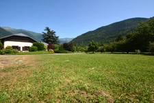 ALBERTVILLE (73) Terrain 8311 m2 - Maison de 189 m2 - Hangars/Garages de 178 m2 