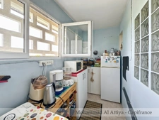 For sale in La Rochelle, 3-room apartment, 67m², parking and cellar