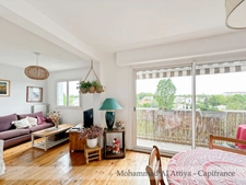For sale in La Rochelle, 3-room apartment, 67m², parking and cellar