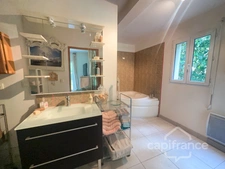 Maison familiale de 225 m² avec dépendance sur 3 022 m² - Domaine de Carheil à Plessé