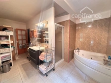 Maison familiale de 225 m² avec dépendance sur 3 022 m² - Domaine de Carheil à Plessé