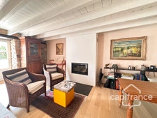Maison en pierre rénovée 107 m² avec dépendance et terrain de 1 814 m² - Béganne (56)
