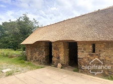 Maison en pierre rénovée 107 m² avec dépendance et terrain de 1 814 m² - Béganne (56)