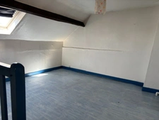 Maison à vendre 6 pièces LIANCOURT (60) avec une dépendance d'environ 94 m2 et fort potentiel!