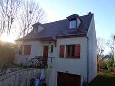 Maison familiale 3 chambres avec jardin de 537 m²