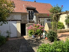 Maison à vendre 6 pièces LIANCOURT (60) avec une dépendance d'environ 94 m2 et fort potentiel!