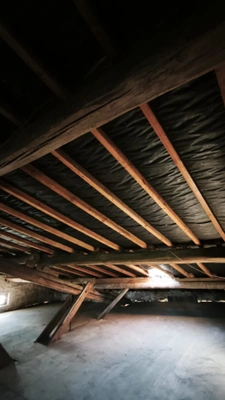 MILLERY – Maison de 82 m² avec terrasse, 2 garages et 130 m² à aménager