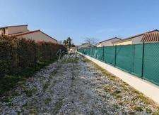 Grange et vaste terrain de 1135 m² – Potentiel d'agrandissement – Lavernose-Lacasse
